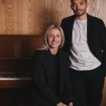 Leah Williamson Instagram - We did a thing🤍 My piano teacher Charles could otherwise be known as a miracle worker😅 Thanks for asking me to do it @liam_macdevitt x @bbcconcertorchestra you were amazing with me🫶🏼 @bbcsport 💛