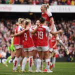 Leah Williamson Instagram - Thank you Emirates Stadium❤️🤍 This season you have changed the game for women’s football. Setting new standards, breaking records and being an unbelievable 12th man of support for us at this incredible stadium. If you had told me that I would walk out to this atmosphere and numbers in the crowd during my career, EVERY SINGLE GAME, I would not have believed you!! Until next season N7…🤩 See you at Borehamwood, last push x