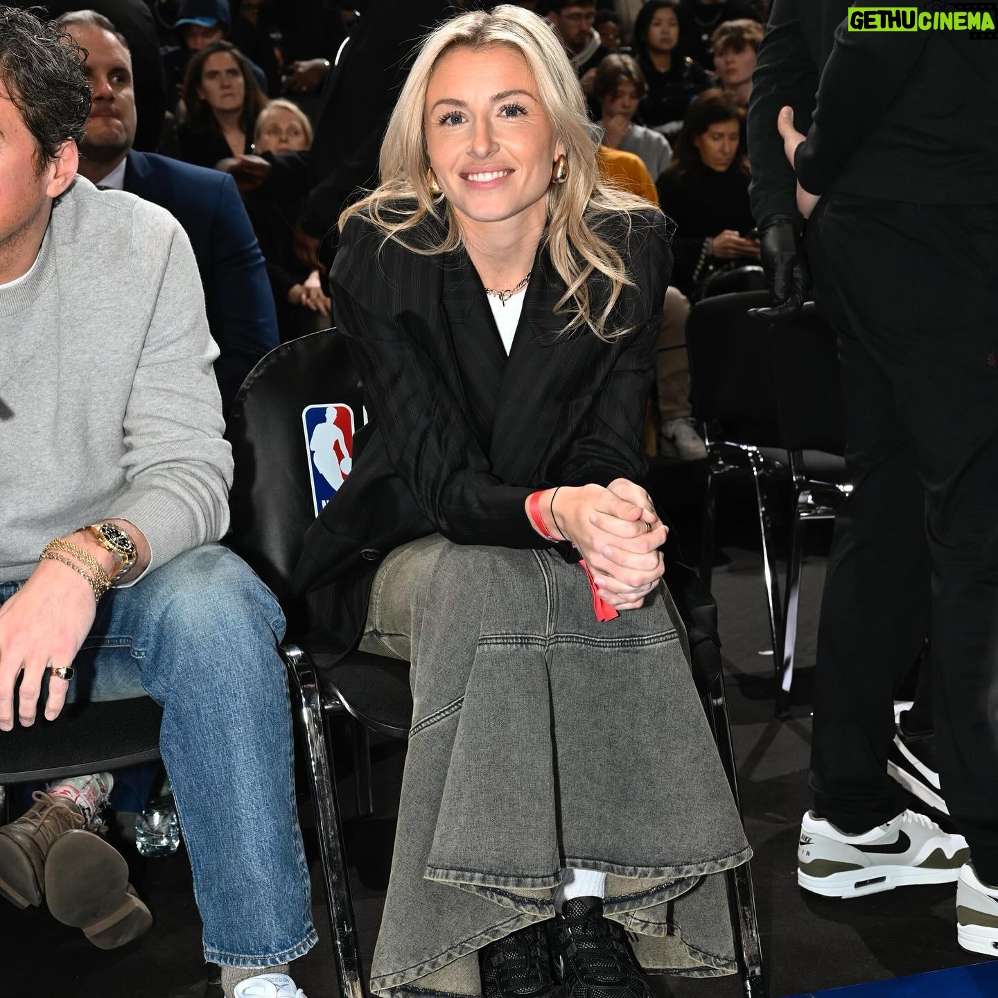 Leah Williamson - 140.3K Likes - NBA Paris šš«š·
Thank you @nike @nba x