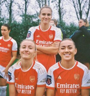 Leah Williamson Instagram - Temperatures dropped hasn’t it