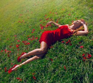 Leanna Decker Instagram - Saturday mood 🌹