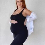 Leanna Decker Instagram - Bumpin in my @bumpsuit 🖤 Use code BUMP25 for 25% off from now until Monday ✨ #pregnancy #maternityfashion #momtobe