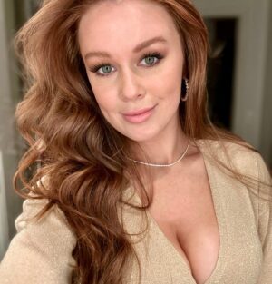 Leanna Decker Instagram - ✨