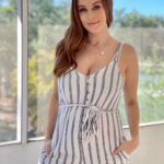 Leanna Decker Instagram - All I gotta say is thank goodness for stretchy clothing 😆 very little of my Pre-pregnancy wardrobe fits this body right now! #preggo #pregnancyjourney #boymom #happyfriday