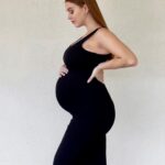 Leanna Decker Instagram - Hello Third trimester, I can’t believe we’re here already. I’m going to be someone’s MOM🥺 I Still can’t comprehend the fact that this body is capable of creating life. It’s a magical blessing! ✨ #wearing @bumpsuit Use code LEANNA20 for 20% off ✨ #pregnancy #pregnancyjourney #maternityfashion #thirdtrimester #28weekspregnant #boymom