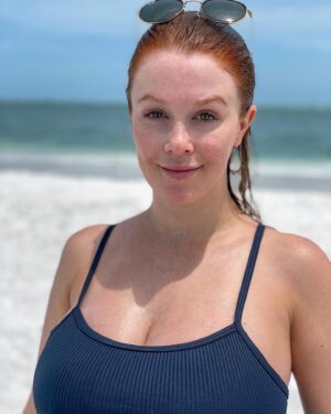 Leanna Decker Instagram - Sun kissed ☀️