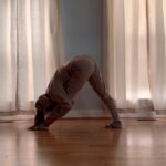 Leanna Decker Instagram - Movement to find stillness ✨ Also, socks wood floor is 👌👌 #pyramid #yoga #splits #asana