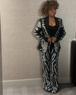 Ledisi Instagram - Wow…. I cried watching the graduates and students honor us tonight at @berkleecollege Commencement Concert! @santarosalive @qtiptheabstract @ledisi  It was an honor to share a moment on stage. This cold is tryna take me down!😂 I can’t believe this night! #honorarydoctorate I can’t believe this month…what a year! Graduation in the morning. More tears. But God. 

Thanks @kingtroi for making me feel regal. I love you little brother. 

📷 @rontyoung