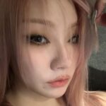 Lee Chae-rin Instagram - Cherry Blossom SZN