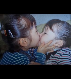 Lee Chae-yeon Instagram - 사랑하는 채령이 생축🤍
행복하자🍀
#마지막_사진_채령이_너아냐?