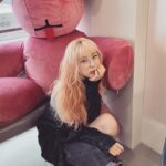 Lee Chae-yeon Instagram – 내 머리카락 뽂뽂뽂음밥