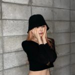 Lee Chae-yeon Instagram - 공복..is 댄져러스..