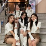 Lee Chae-yeon Instagram - 🫡행사 다녀왔습니다! 추운 날씨도 다 잊을만큼 뜨겁게 반겨주셔서 감사했습니다🙇🏻‍♀️잠시나마 저와 함께한 시간으로 좋은 밤이 되셨길 바라구요.. 🌙 추운 겨울에 고생하시는 모든 국군 장병분들 아프지마시고..언제나 화이팅입니다🤍 #인생첫군부대🫢 #HUSHRUSH #SameButDifferent #Danny #Rumor