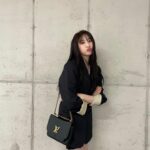Lee Chae-yeon Instagram - 쪼오끔 흐린 날씨☁️ 점심은 드셨어요?