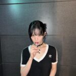 Lee Chae-young Instagram - 😝