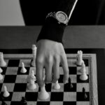 Lee Chung-ah Instagram – 05:00PM ♟️🎹

해 질 무렵 시작된 이청아의 시간.
낮과 밤, 블랙과 화이트의 간극에서 게임이 시작된다.

#CHANEL #J12 #CHANELWatches #Ad

@chanelofficial @ellekorea