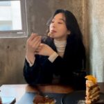 Lee Chung-ah Instagram - 🍊🍰🥕 창과 방패