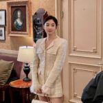 Lee Chung-ah Instagram – 시현이 환하게 웃던 그 날 with 깃털

🪽✨

#Celebrity 
#thebeginningofeverything