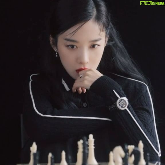 Lee Chung-ah Instagram - 🖤♟️ #CHANEL #J12 #CHANELWatches #Ad
