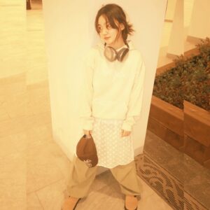 Lee Eun-saem Instagram - 이건 이제 제껍니다. 알겠어요 ? 우헤헤❤︎