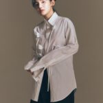 Lee Eun-saem Instagram – .
Photographer. @hongseongjip_
Art Director. @heizy.lim 
Stylist. @r.soll_office 
Makeup. @habibi.s2 
Hair. @myeongjae2ee_