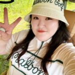 Lee Gook-ju Instagram - #버디기록 며칠 전이지만 너무 즐거웠던 라운딩이라 안 올릴 수 없었뜸🤭 요즘 옷도 골프복만 산다 😂 큰일이야.. 평소에도 골프복 입고 다닐판.. 맞는게 있음에 감사하며ㅋ 또 가요 우리🖐🏻 #휘슬링락cc