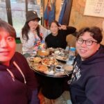 Lee Gook-ju Instagram - #친구 @sweeteunji0817 오랜만에 한국온 친구랑 거의 한달간 함께했네😊 떡볶이만 10번 먹은거 같은데...🤔ㅋㅋㅋ 내 지인들 동료들도 만나고 우리 가족도 만나고 울 바비랑도 친해지고 넘 좋은 시간들이였어~ 잘 놀있으니 우리 또 퐈이팅 하자구👍🏻 다음달엔 내가 갈게🖐🏻 마지막 떡볶이 먹자!!