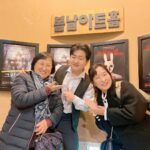 Lee Gook-ju Instagram - #친구 @sweeteunji0817 오랜만에 한국온 친구랑 거의 한달간 함께했네😊 떡볶이만 10번 먹은거 같은데...🤔ㅋㅋㅋ 내 지인들 동료들도 만나고 우리 가족도 만나고 울 바비랑도 친해지고 넘 좋은 시간들이였어~ 잘 놀있으니 우리 또 퐈이팅 하자구👍🏻 다음달엔 내가 갈게🖐🏻 마지막 떡볶이 먹자!!
