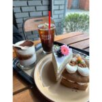 Lee Gook-ju Instagram - #달달구리 날씨가 좋아서 여기까지 왔네..🌸 칭구야 이제 한식도 좀 먹을까? @sweeteunji0817
