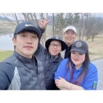 Lee Gook-ju Instagram - 날씨 눈치게임 실패!! 3월이라 더울줄 알고 반팔입고 갔는데.. 비까지 와서🫢 오들오들 떨었지만..맴바가 좋으니까 재밌었지 말뭐!! 더 더워지기 전에 또 갑시다 더우면 난 못해🫠 #베어크리크춘천 에서 #춘천의아들 #양배차 와 절친아우들 #골린이 #테린이 #이국주 언제 으른되나...