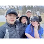 Lee Gook-ju Instagram - 날씨 눈치게임 실패!! 3월이라 더울줄 알고 반팔입고 갔는데.. 비까지 와서🫢 오들오들 떨었지만..맴바가 좋으니까 재밌었지 말뭐!! 더 더워지기 전에 또 갑시다 더우면 난 못해🫠 #베어크리크춘천 에서 #춘천의아들 #양배차 와 절친아우들 #골린이 #테린이 #이국주 언제 으른되나...