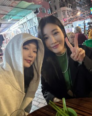 Lee Hae-ri Instagram - 이쨔나요!!!!!!
준빈이랑 밍키랑 저랑 여행 다녀왔어요!!!!!!!!
오늘 6시 곽튜브 채널로 갑시다
사부작사부작 뭐하고 놀았나 2부작이에요
이런 갑작여행 처음이지만 너어어어무 재밌었답니다
여러분 많관사부❤️