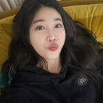 Lee Hae-ri Instagram - 요즘 요것저것 모음집 1.퇴근행복 2.왓츠인마이백 짱맛 3.너무기야운 촛대 4.최애모자 모자분리불안 5.감쟈 new장난감통 장만 6.스피커득템 7.어그에서 나 키작인거 어뜨케알았쨰 8.콘란샵 구경갔다 데려옴💙 9.나는 초가 너무 좋아요 10.내사랑 카레우동