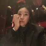 Lee Hae-ri Instagram - 오늘!!!!!! 생일 축하해 주신 모든 분들 감사합니다아아아 더 축하해 달라고 12시 전에 올렸어요 데헷❤️ 한 살 열심히 먹고 2024년도 또 열심히 한번 살아보겠습니다요????