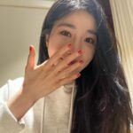 Lee Hae-ri Instagram - 요즘 내 출근 유니폼 그리고 엄마 발이 포근한 내사랑 바부🤎