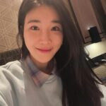 Lee Hae-ri Instagram – 10장 꽉꽉 채워 행복 여행 복기하는 중!!!!!
아직 안 본 사람은 곽튜브 채널로 가면 참 좋아요!!❤️
앗찻챠 <너의 편이 돼 줄게> 잘 듣고 있어효??