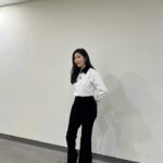 Lee Hae-ri Instagram - 싱어게인3 마지막 촬영 날!! 참가자분들을 비롯한 모든 스태프분들 심사위원 분들 너무 너무 수고하셨습니다!!