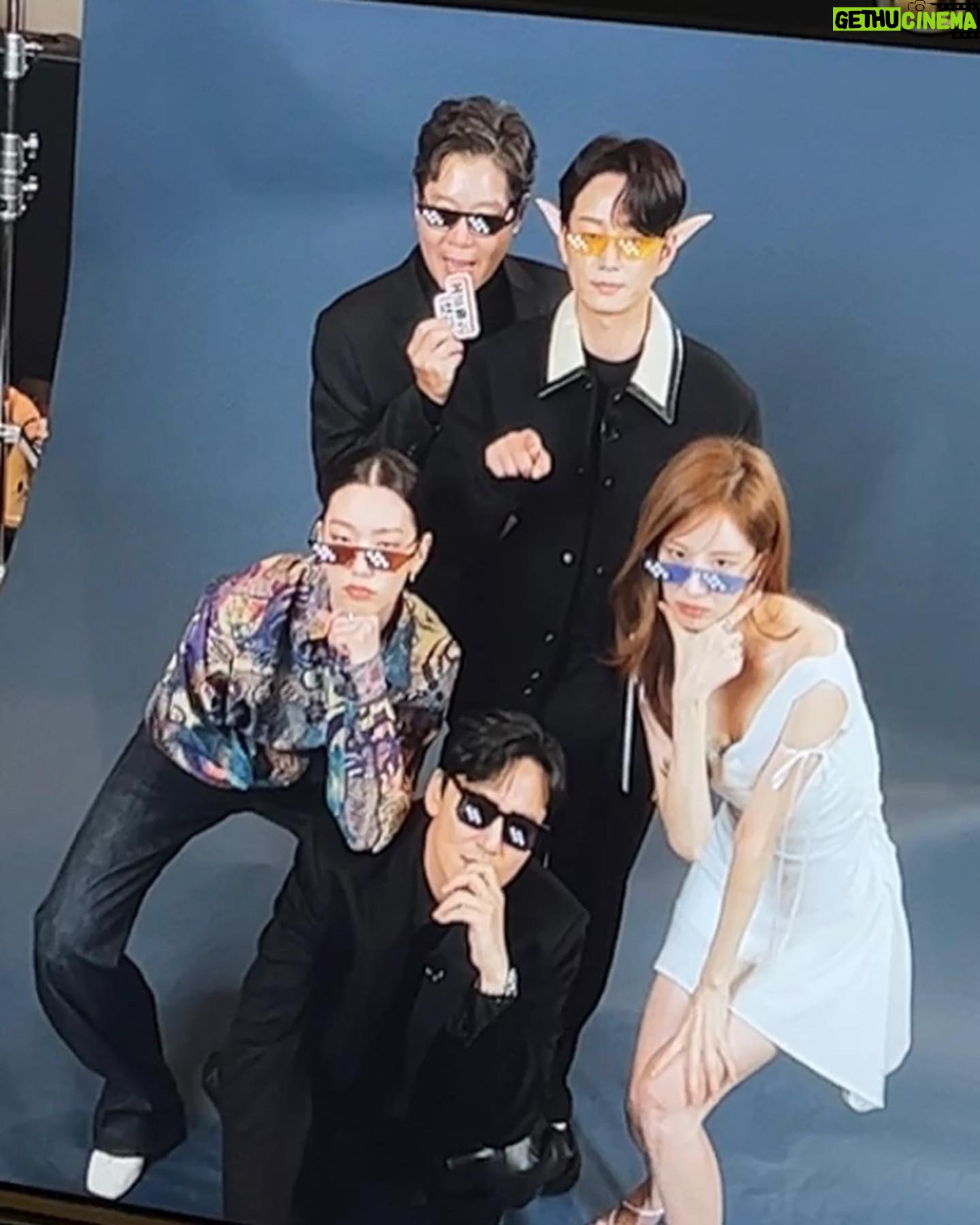 Lee Ho-jung Instagram - #도적 #songofthebandits 이번주 금요일! 9/22 ❤️