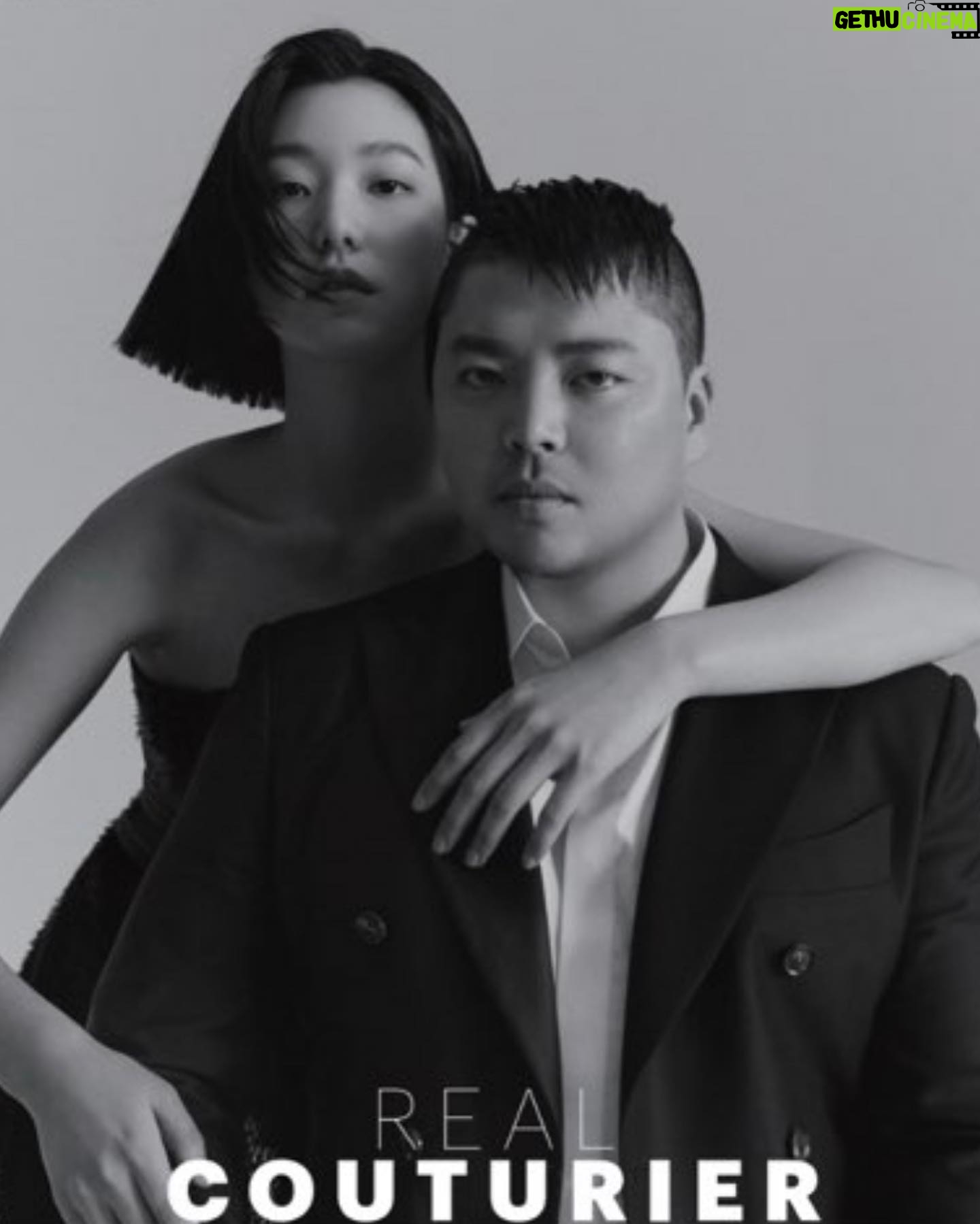 Lee Ho-jung Instagram - Congratulations on your 10th anniversary @jaybaekcouture 🖤