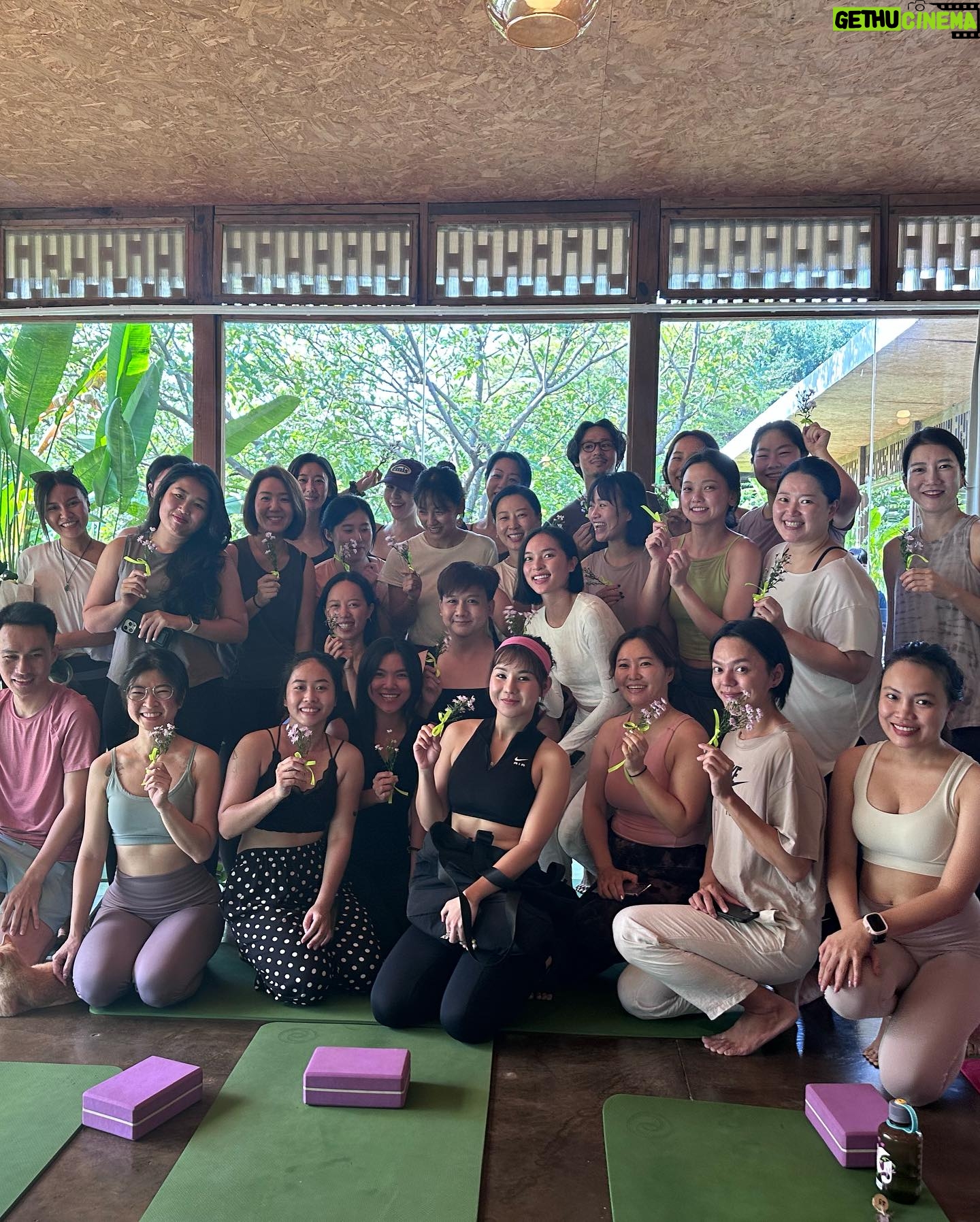 Lee Hyo-ri Instagram - I was so happy. Everyone who was with me today, Shanti!Shanti!🦋thanks to yoga pod ~🙏