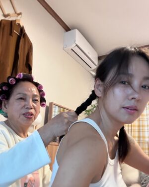 Lee Hyo-ri Instagram - 엄마랑 추억놀이🦋