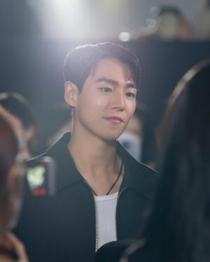 Lee Hyun-woo Instagram - Restart