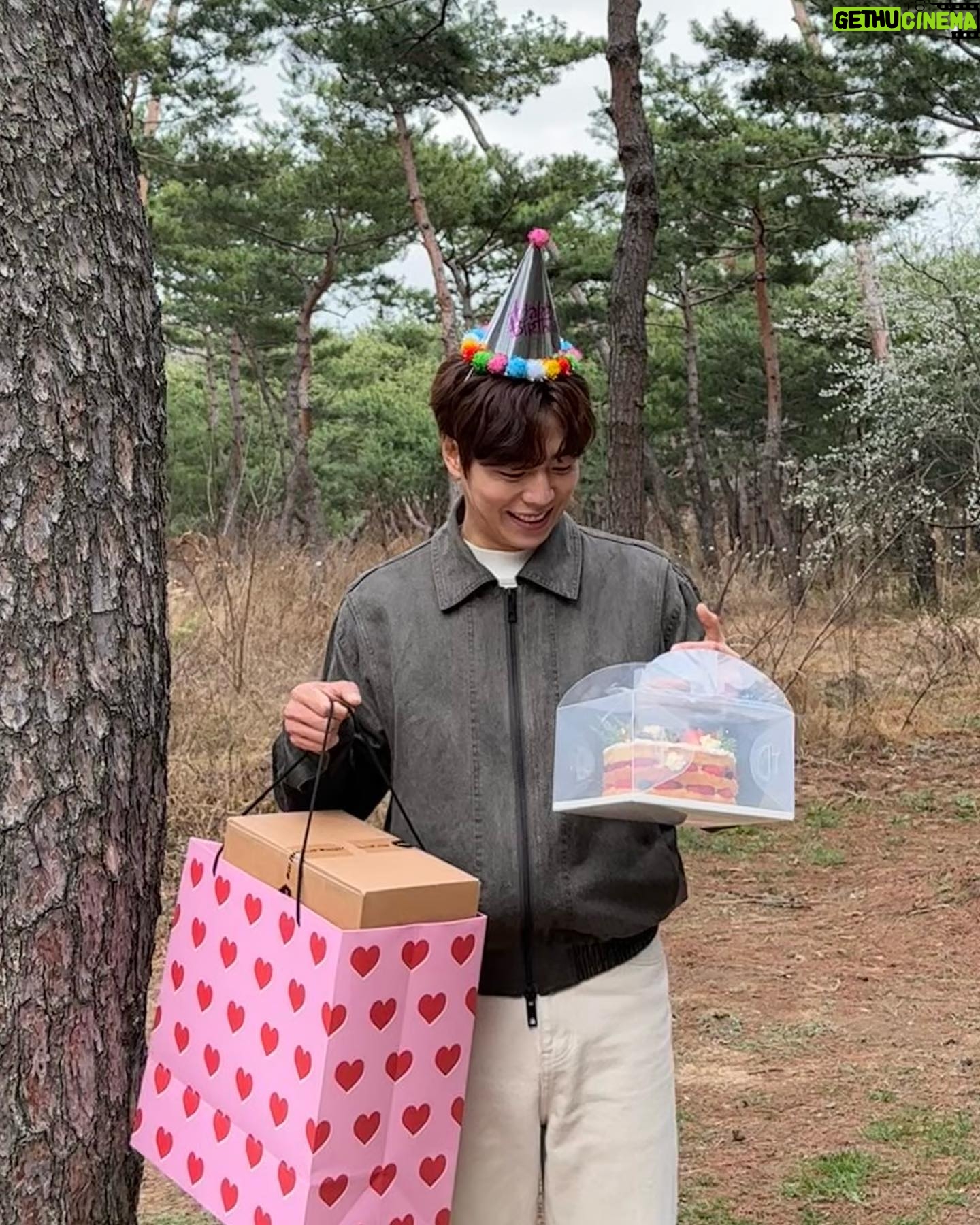 Lee Hyun-woo - 191.9K Likes - 오늘도 사랑스럽개🐶🎂