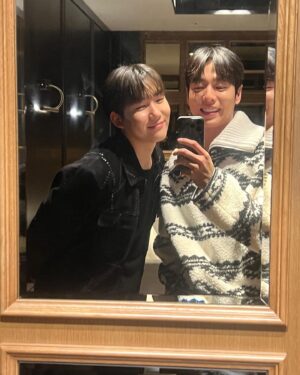 Lee Hyun-woo Instagram - 도그데이즈🐶 많관부🫡