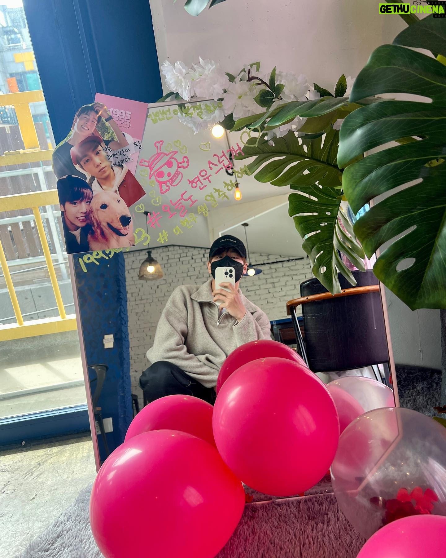 Lee Hyun-woo - 153.9K Likes - 🎂🎂🎂🎂🎂🎂🎂