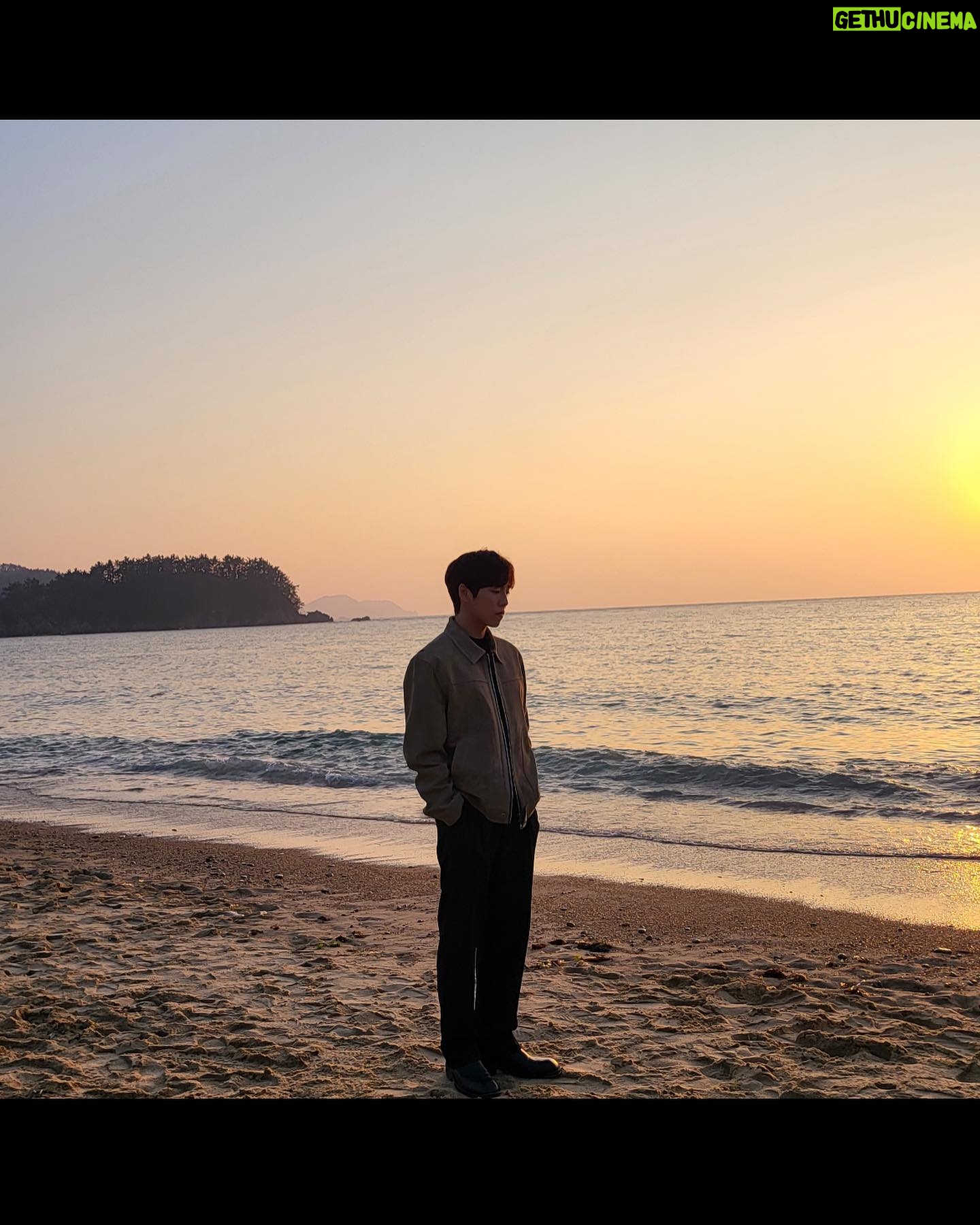Lee Hyun-woo - 162.4K Likes - 오늘도 사랑스럽개🐶
행복했습니다❤️
감사합니다❤️