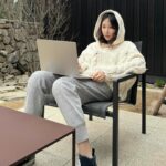 Lee Ji-ah Instagram - 💻👻☁️💨