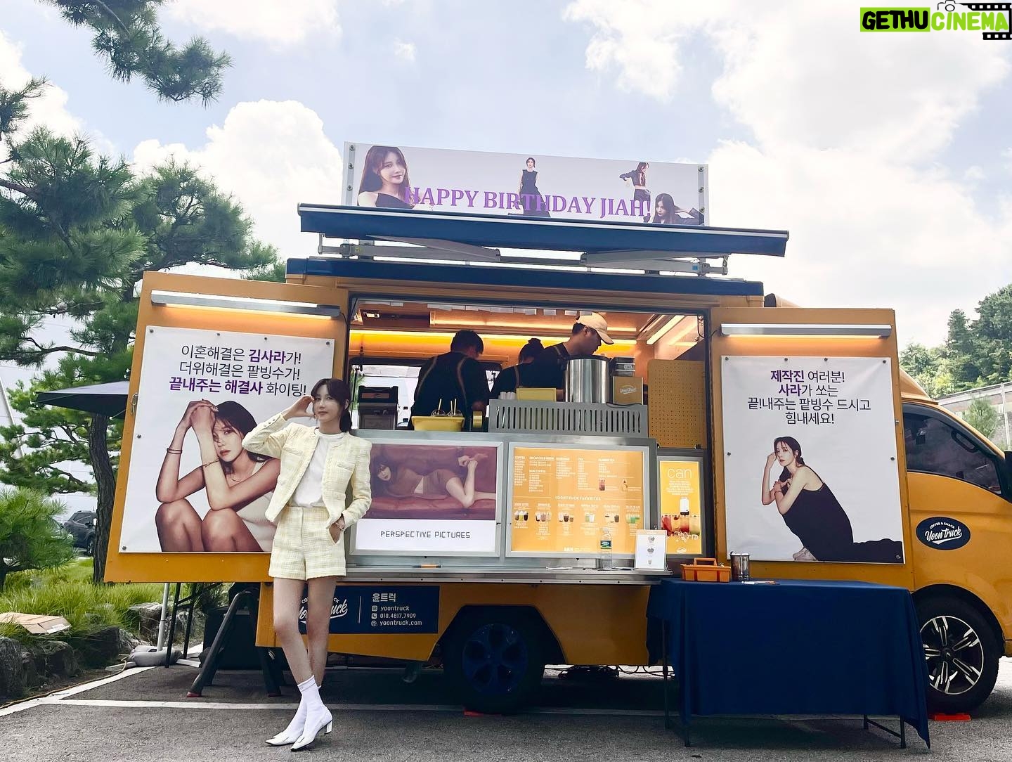 Lee Ji-ah Instagram - @perspectivepictures_official @heyrommy Thank u so!!❤️
