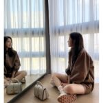 Lee Ji-ah Instagram - #TodsItalianBeauty #TodsFW22 #토즈 TOD'S 2022 FALL-WINTER WOMEN’S COLLECTION #TodsItalianBeauty 컬렉션 2월 25일 금요일, 오후 5시 30분 크리에이티브 디렉터 발테르 키아포니(WALTER CHIAPPONI)가 선보이는 컬렉션을 @Tods 에서 👀
