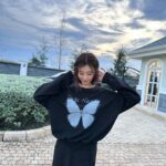 Lee Ju-bin Instagram - 🦋🖤